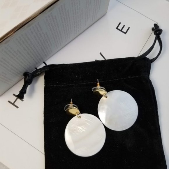 Mother-of-Pearl Disc Earrings - Picture 4 of 4